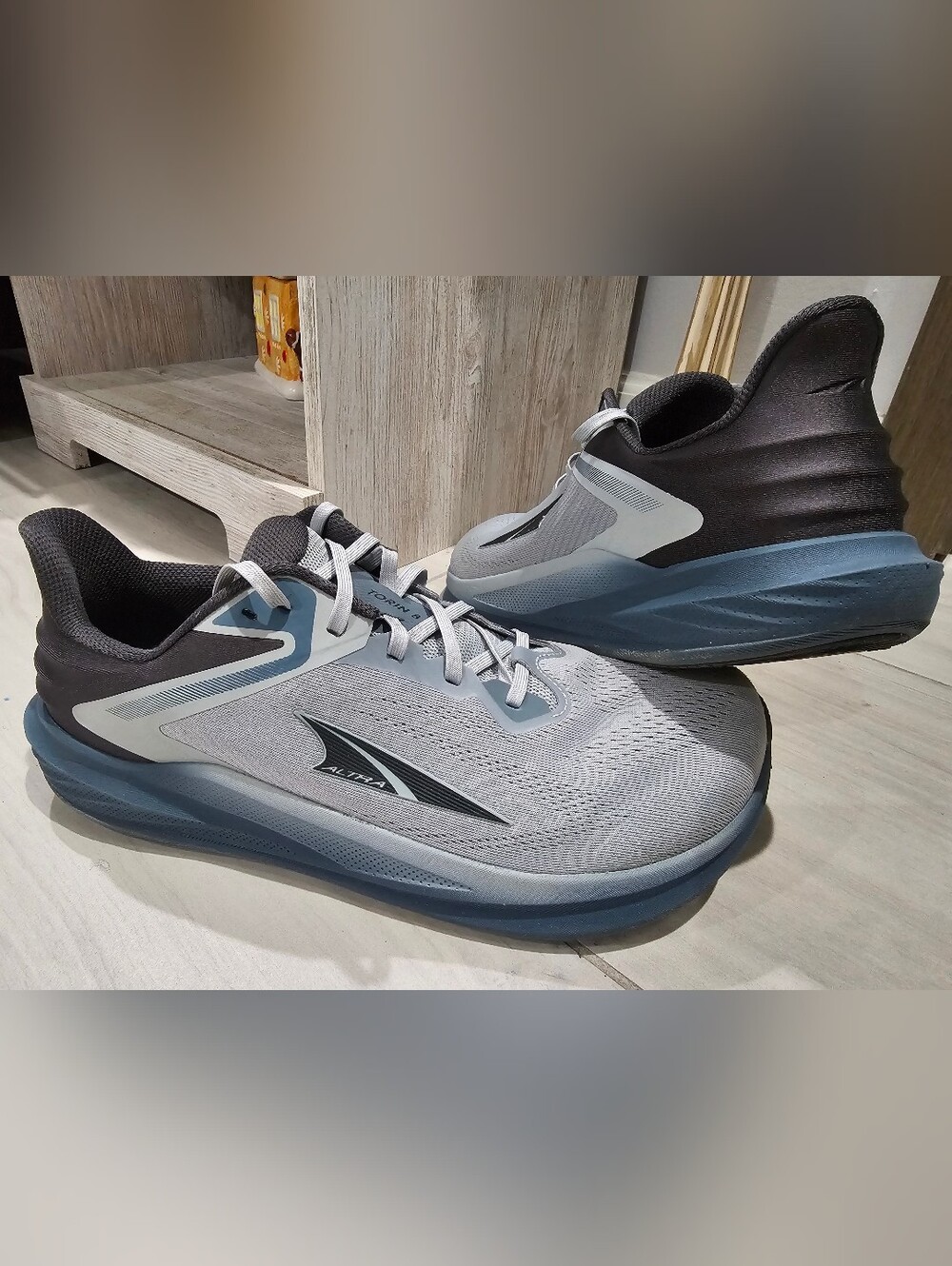 Altra Torin 8 Men's Gray Blue Running Shoes Sneakers Size 12
